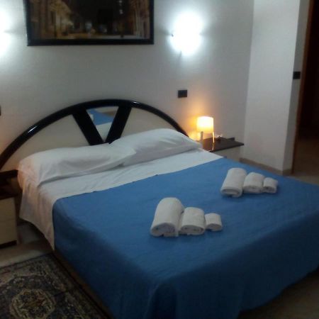 Appartamento Turistico Solarium Syrakus Exterior foto