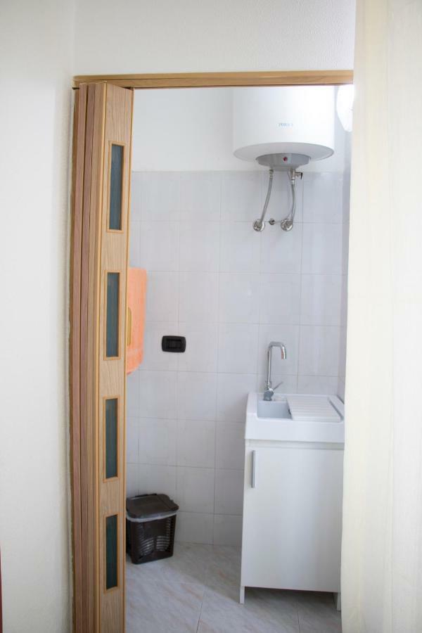 Appartamento Turistico Solarium Syrakus Exterior foto