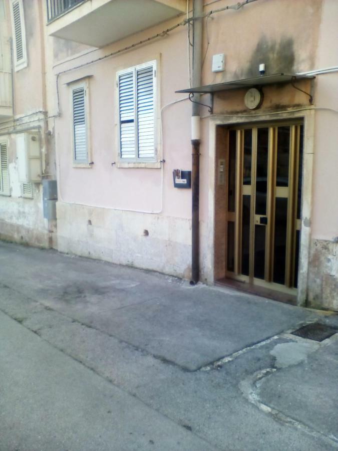 Appartamento Turistico Solarium Syrakus Exterior foto
