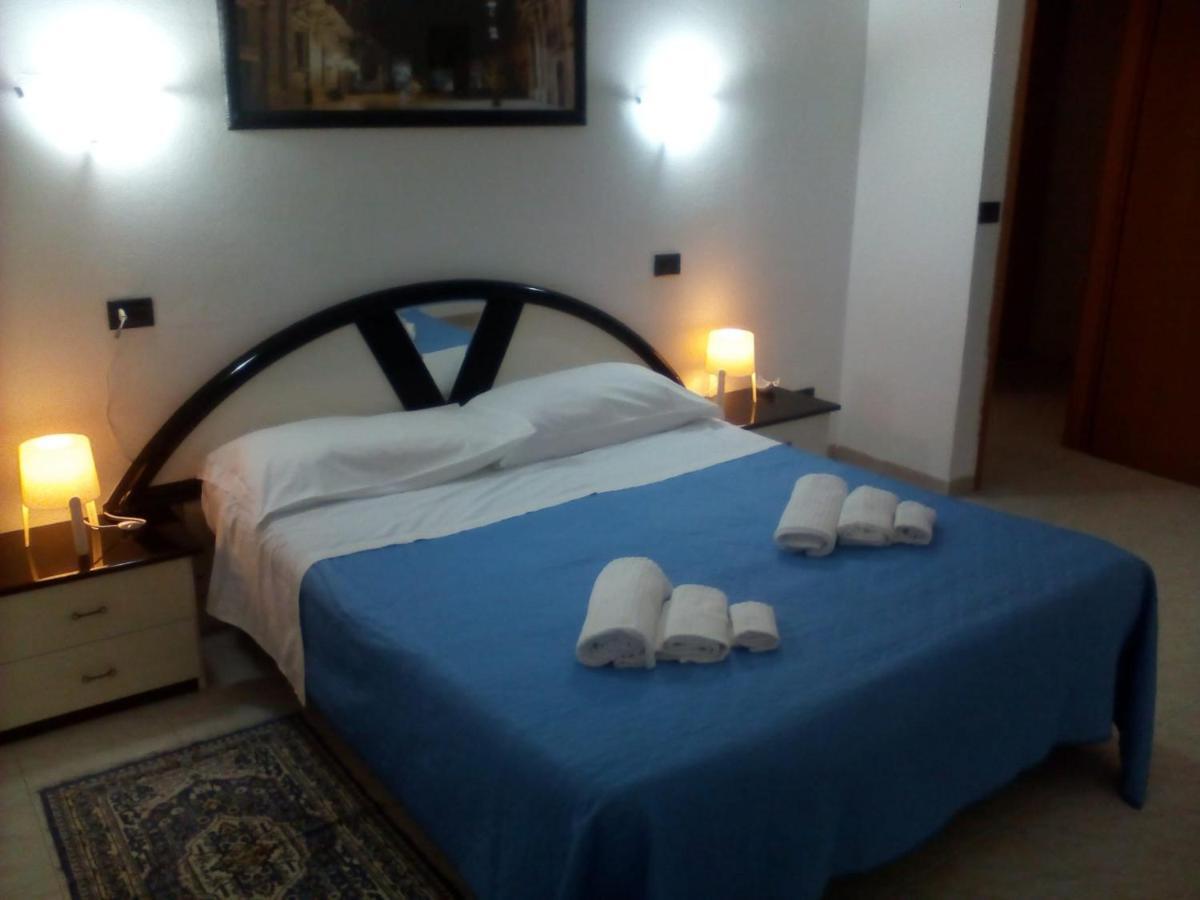 Appartamento Turistico Solarium Syrakus Exterior foto